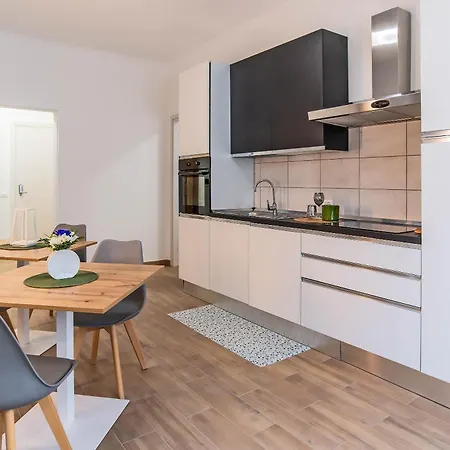 Terra Apartment *